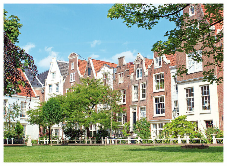postcard Amsterdam - Begijnhof (C043) postcard Amsterdam - Begijnhof (C043)