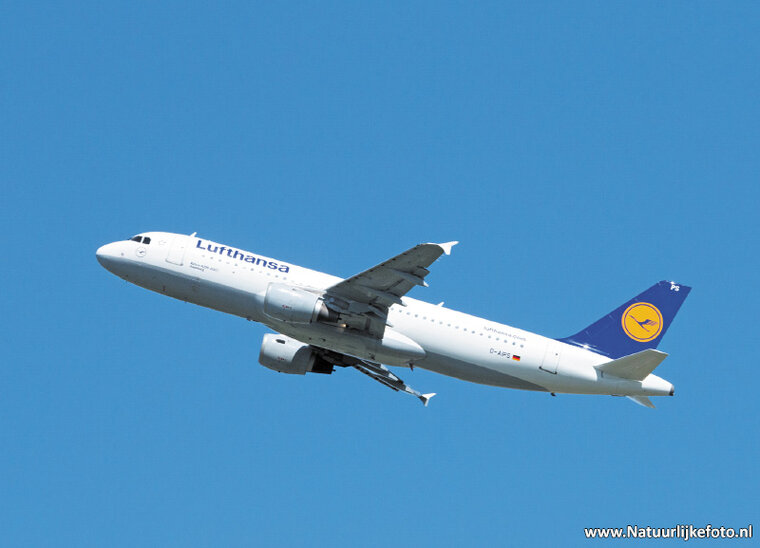 postcard Airbus A320-200 - Lufthansa (0340)