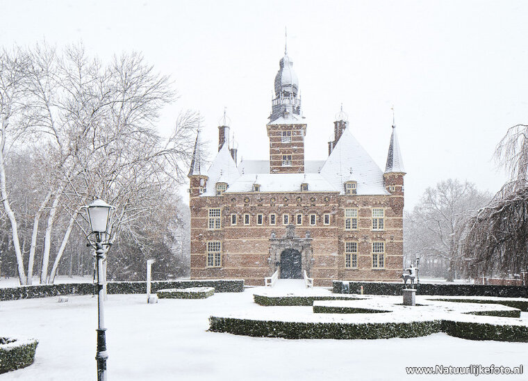 postcard castle Wijchen in winter (0224)