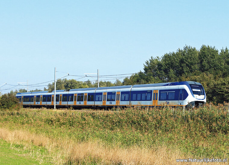 postcard Sprinter train (0283)