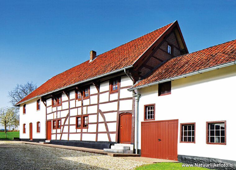 Limburg half-timbered house postcard (0157)
