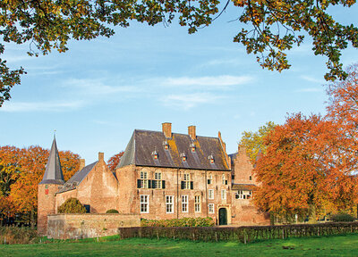 Castle Hernen postcard